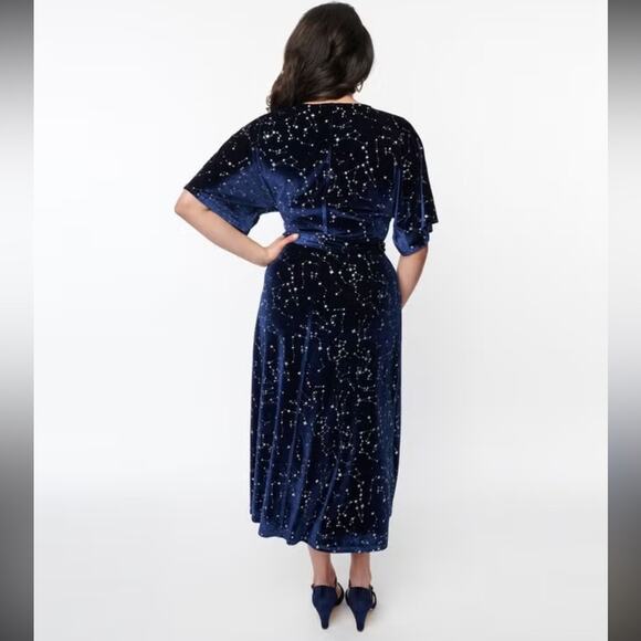 Unique Vintage Navy & Silver Stars Velvet Wrap Midi Dress Sz 1X - Picture 2 of 8